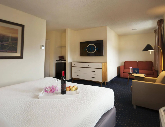 Hotel Focus SFO