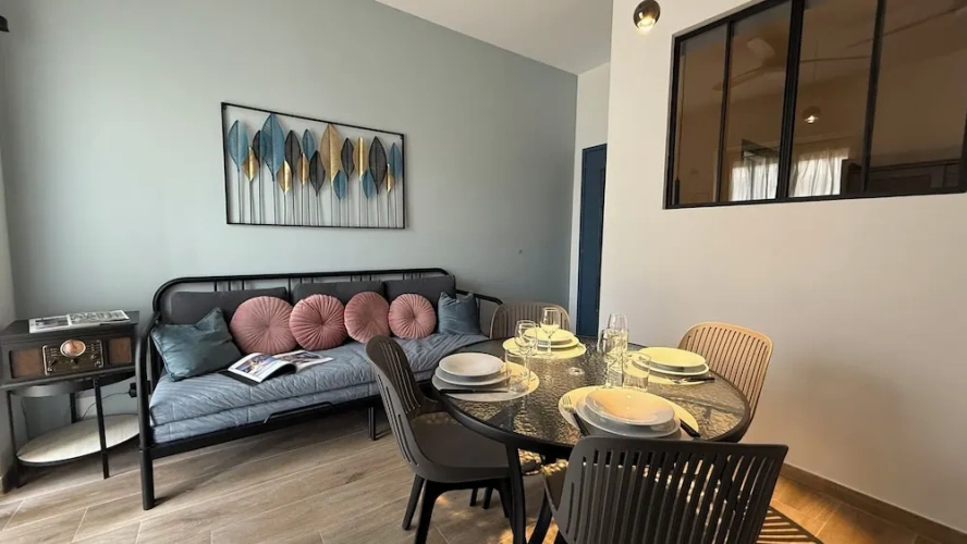 1 Bedroom Apartment