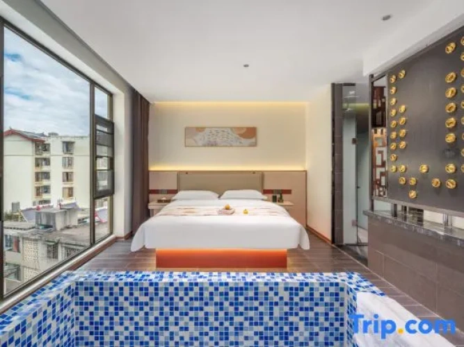 Standard Double room with view