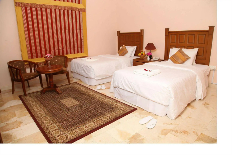 Hotel Golden Oasis