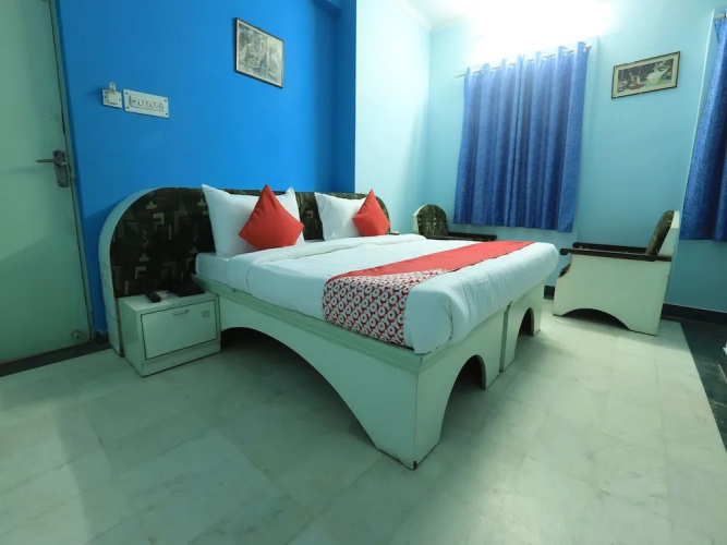 OYO 12019 Hotel Anuja