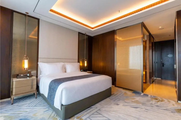 Arjuna Solitaire Hotel