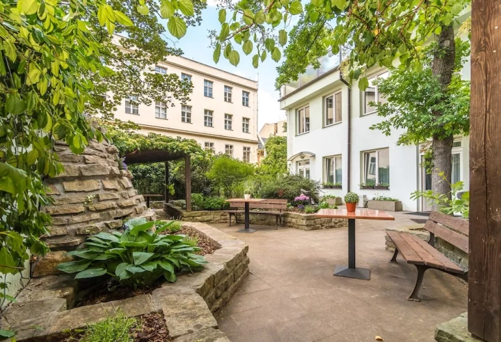 1 Bedroom Standard room with garden view