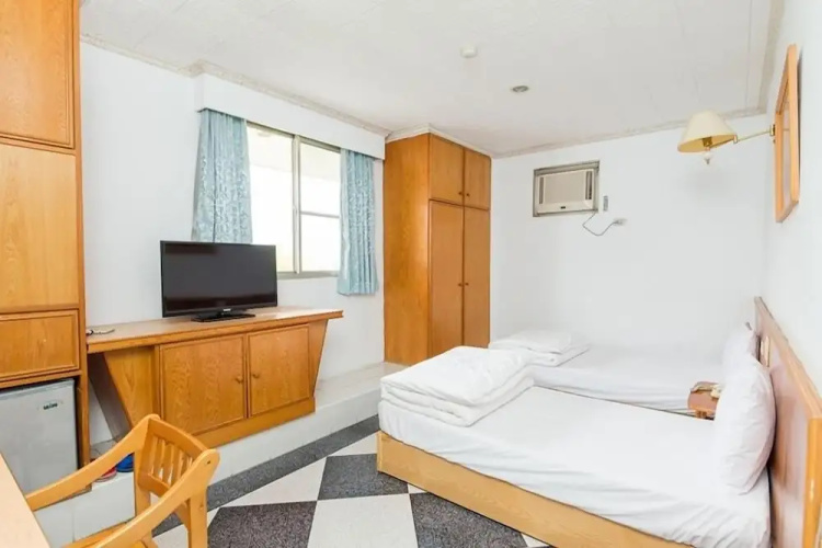 Ta Ti Hotel