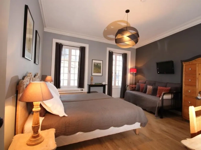 Standard Triple room