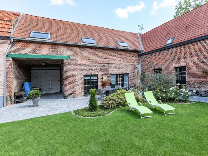 Cozy Cottage for 8 Guests