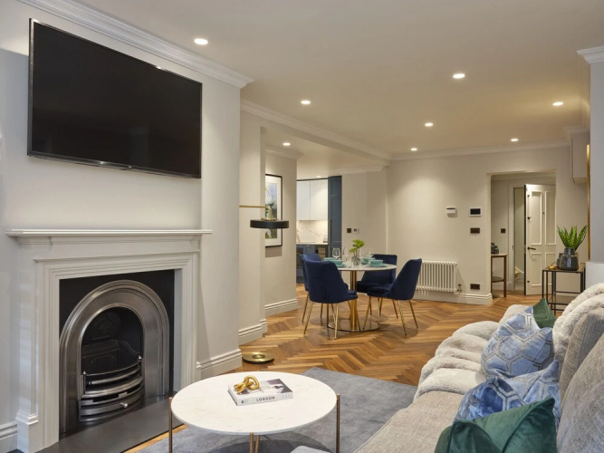 Mayfair – Peterson House
