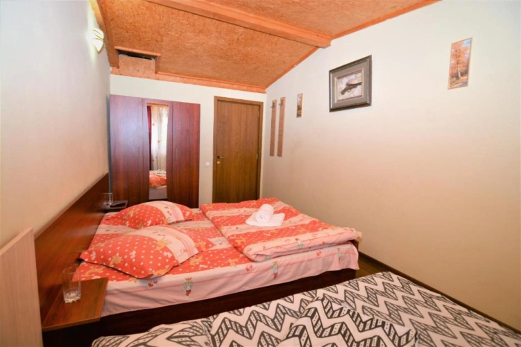 Economy Triple room