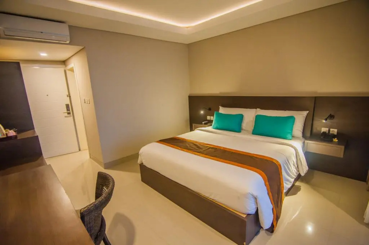 Ibus Beach Hotel