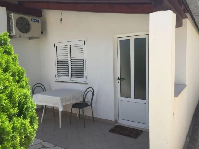 1 Bedroom Apartment with view