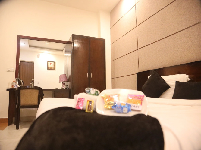 OYO 1180 Hotel Kartikay