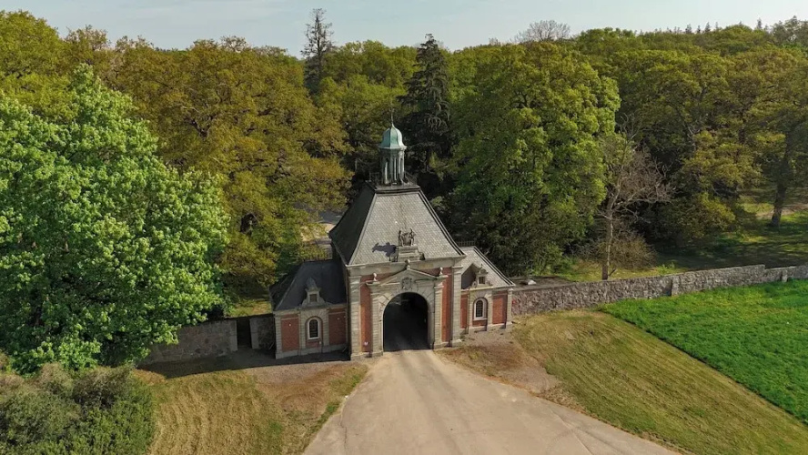 Knuthenborg Safaripark