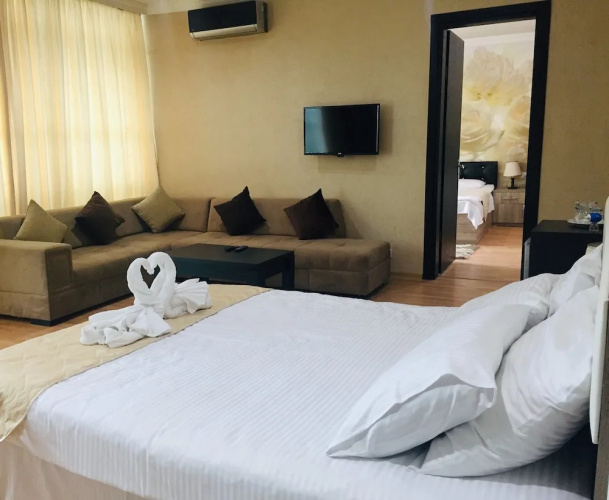 Royal Palace Hotel