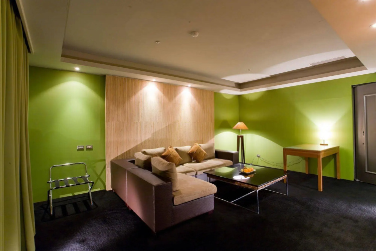 H.M.Hotel