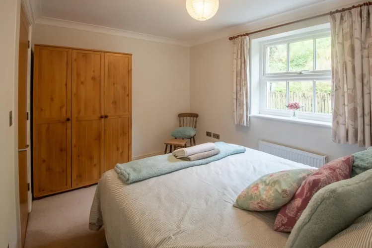 Modern 2-Bed Flat In Tavistock Centre
