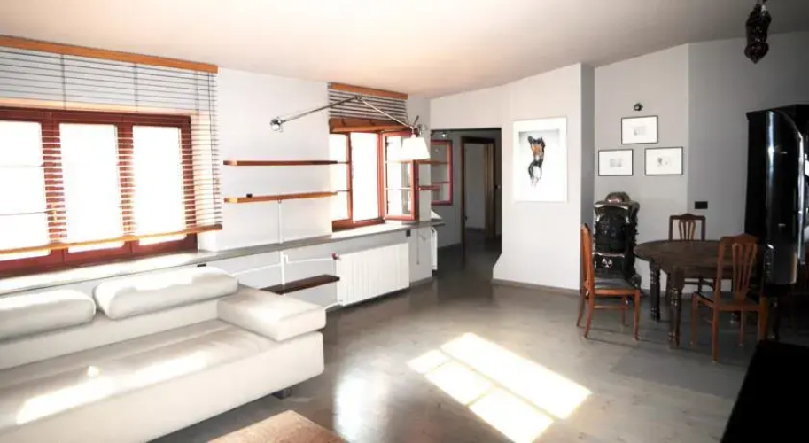 INApartments Classic Riverside