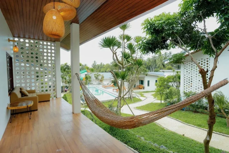 2 Bedrooms Villa