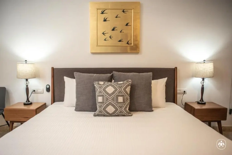 2 Bedrooms Apartment