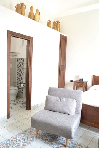 Comfort room