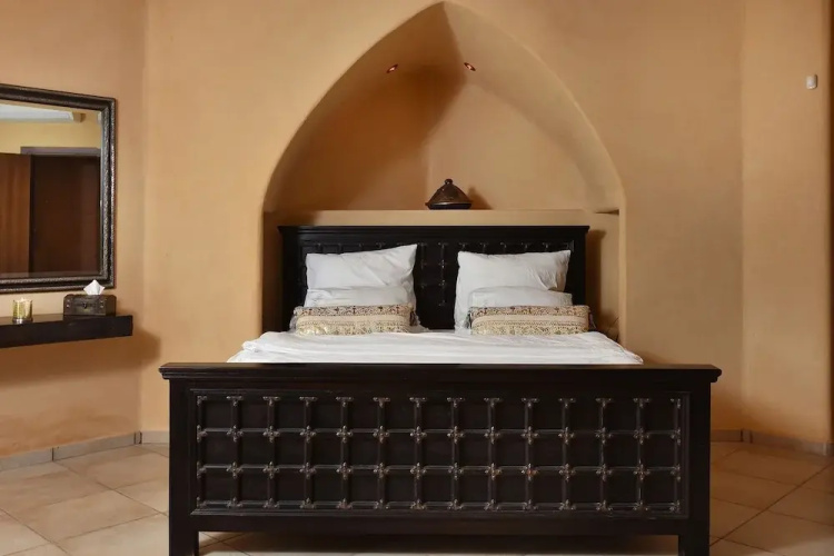 Kami Suites Hotel