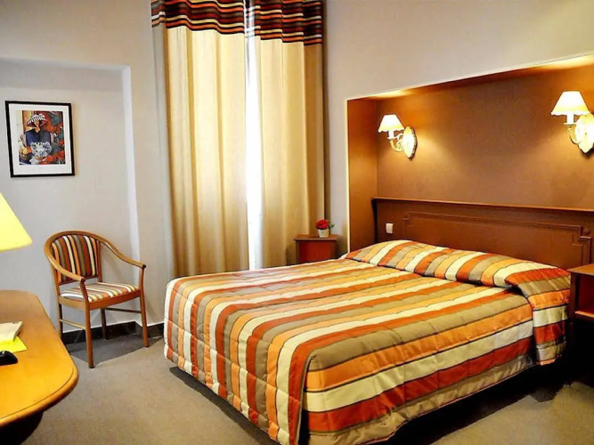 Grand Hotel