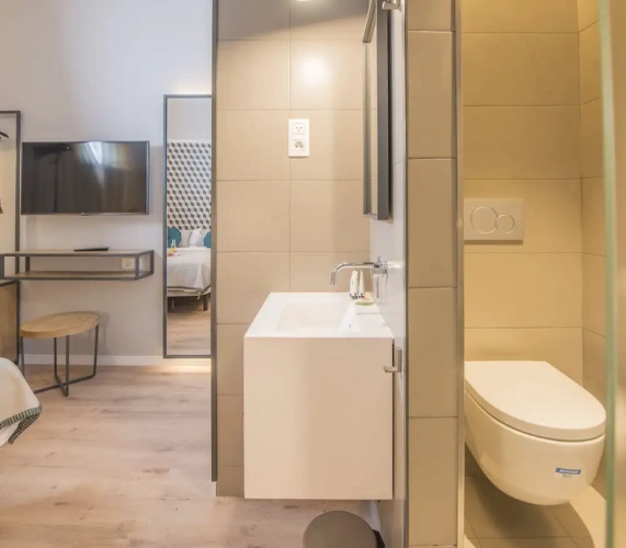 Standard Double room with balcony and with city view