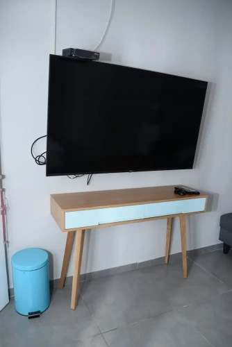 1 Bedroom Family Basement Apartment