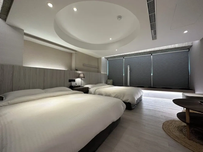 Standard Quadruple Family room