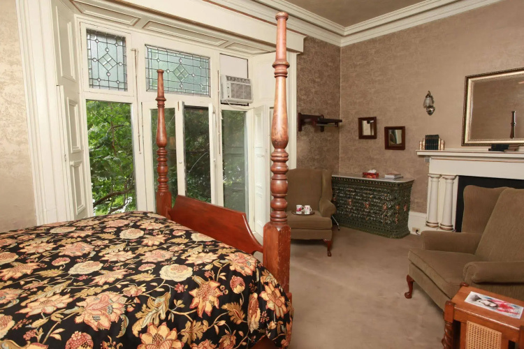 The Rosemount Inn