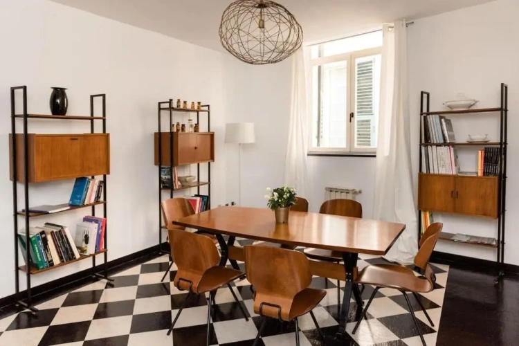 3 Bedrooms Apartment