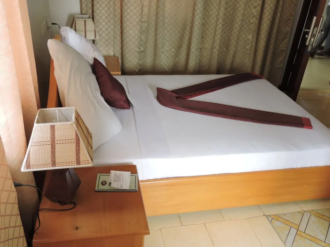 All Seasons Hotel