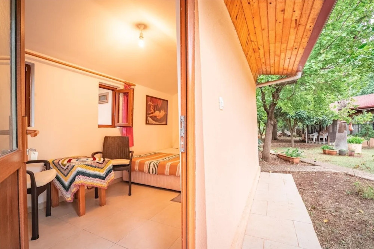 7 Garden Bungalow & Camping Camping