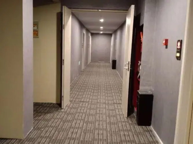 Qiqi Bei'er Theme Hotel
