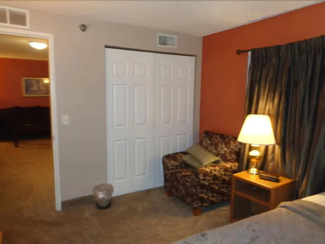 Riverview Suites Apartments