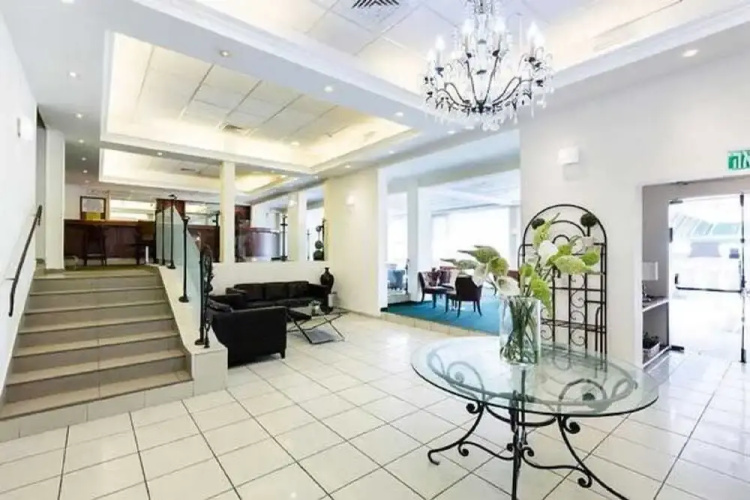 Rest Hotel