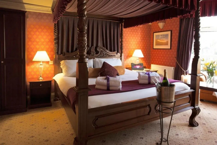 The Jacobean Hotel