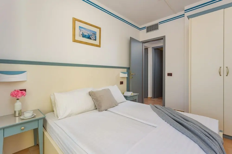 1 Bedroom Deluxe Apartment with balcony and with sea view