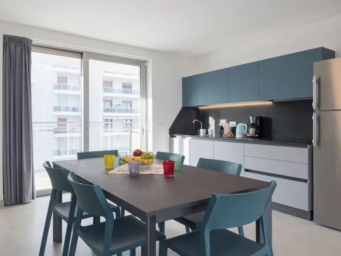 2 Bedrooms Apartment with balcony and with city view