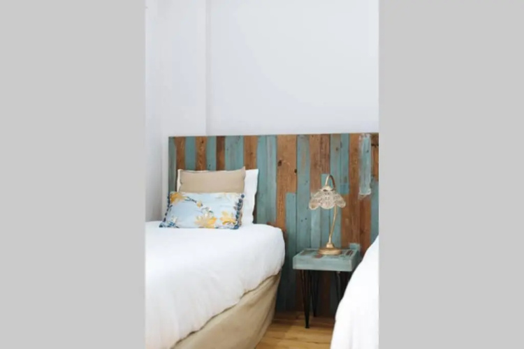 Hostly Sol 2bdr flat with patio in Seville center
