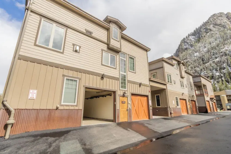 West Main Unit 102c