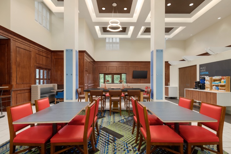 Holiday Inn Express & Suites Mount Pleasant-Charleston photo 22