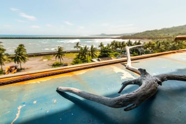 Standard Triple room with balcony and with ocean view