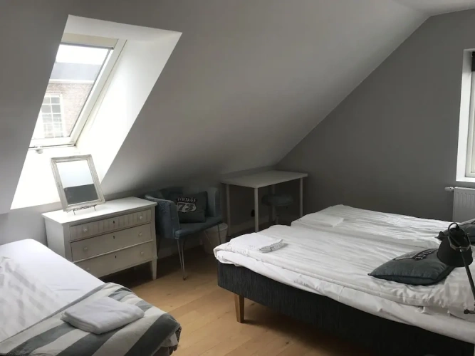 Standard Triple room
