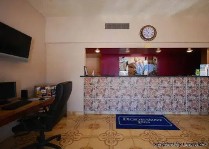 Airport Inn Downtown
