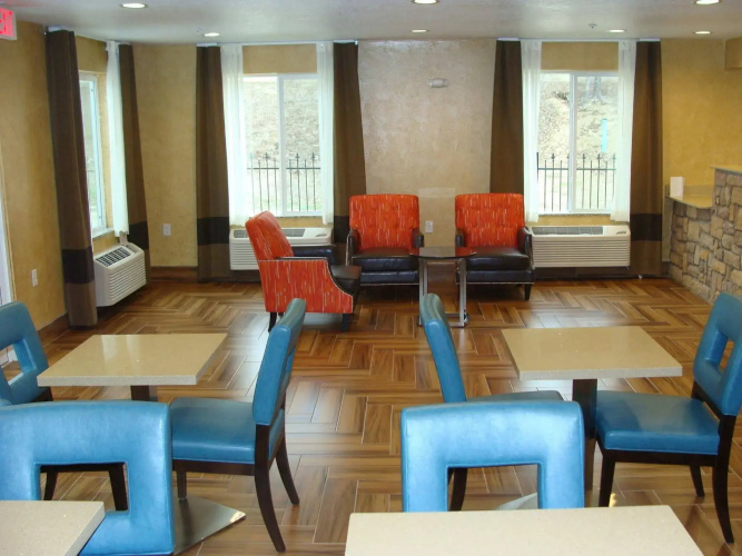 West Worth Inn and Suites