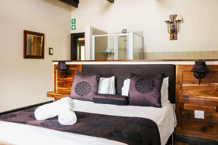 Malachite Manor