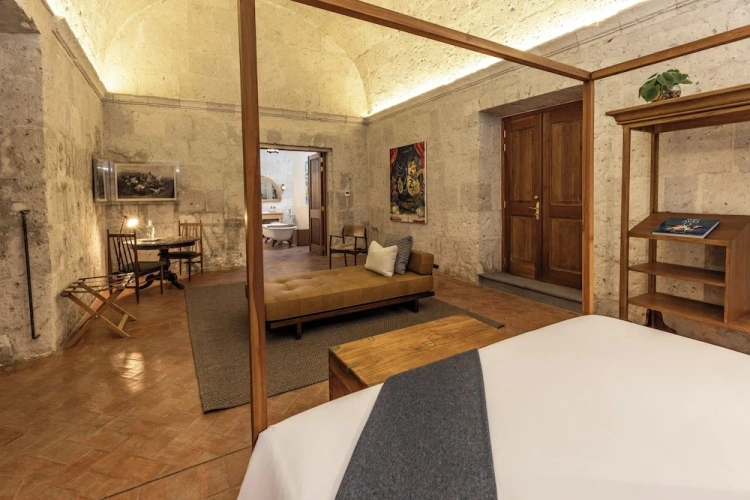 Premium Suite with courtyard view