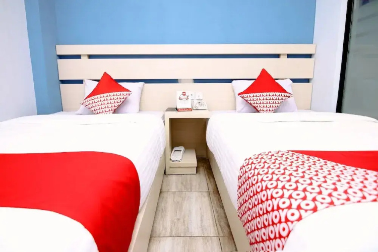 Oyo 592 Budget Hotel by the Harbour