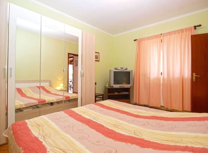 Apartment 1317