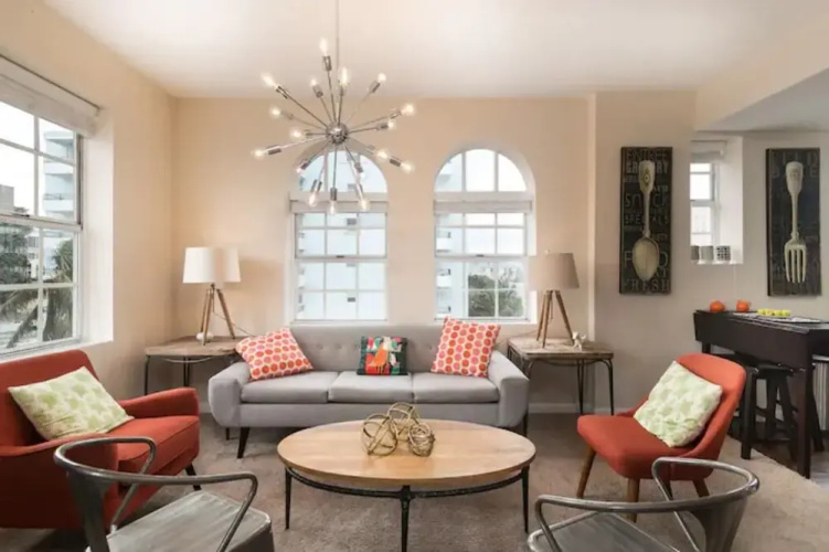 Apartment  on 7 th Collins Ave